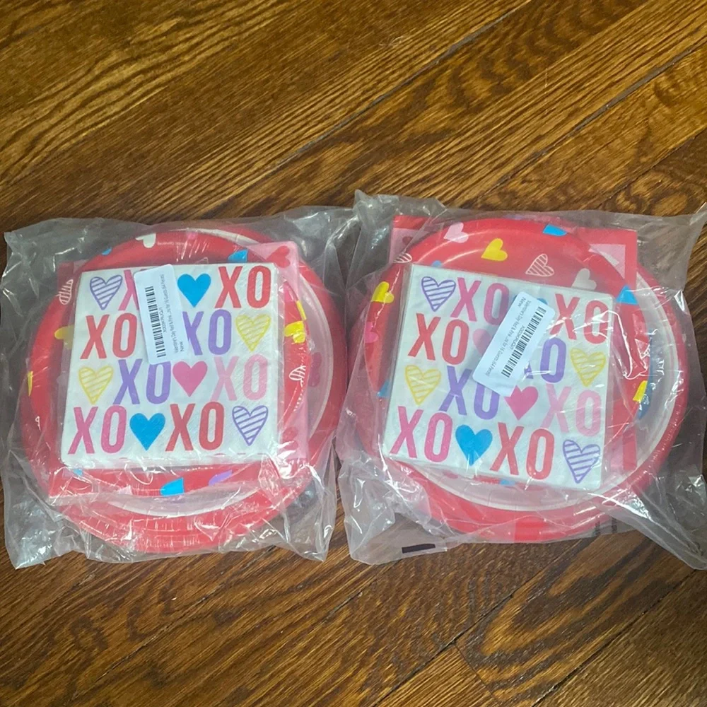 Valentine’s Day plates and napkins